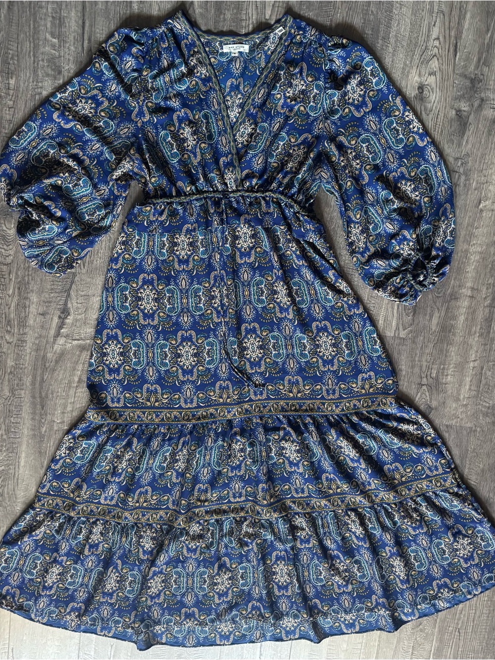 Max Studio London Women's M Blue Paisley V-Neck Puff Sleeve Ruffle Maxi Dress
